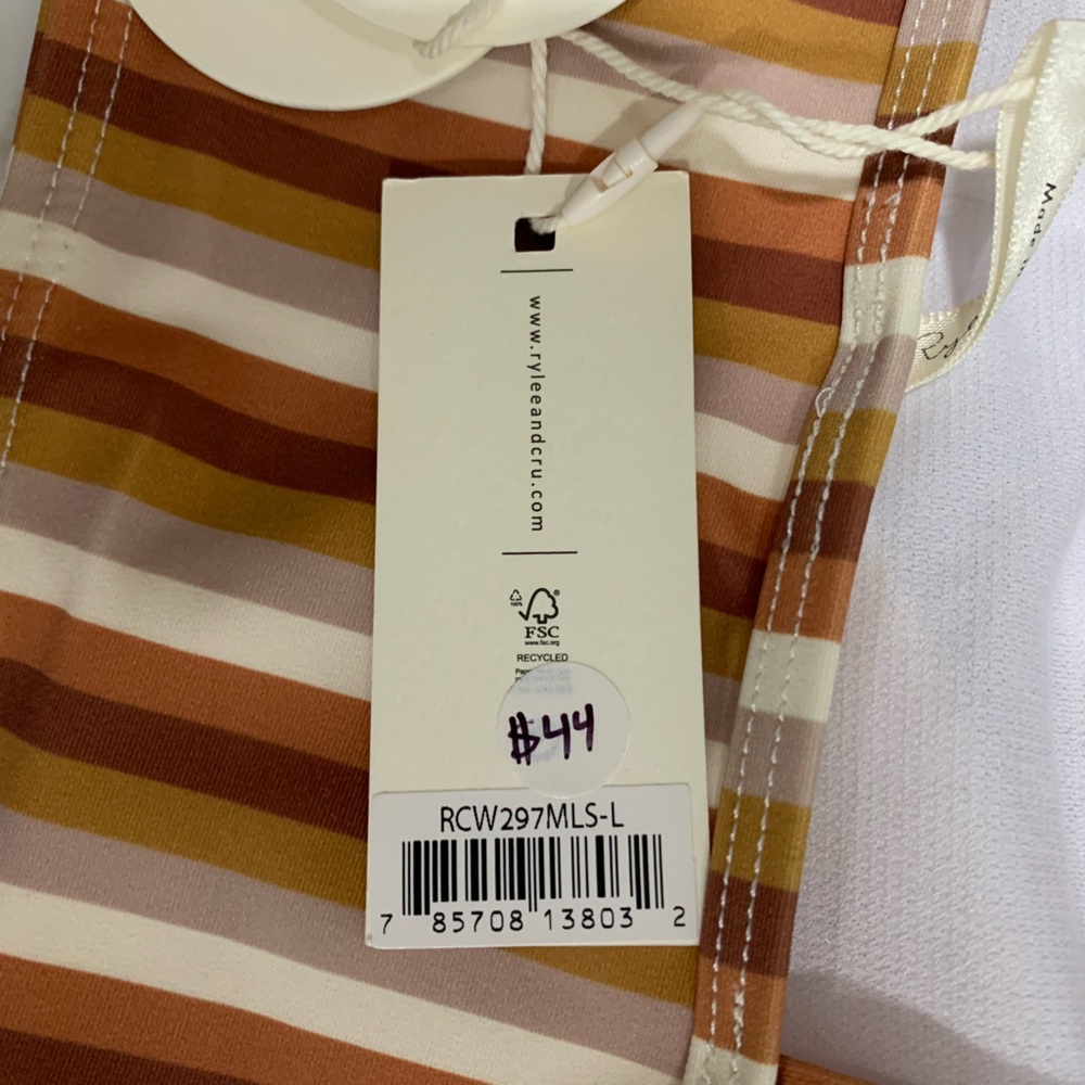 NWT Rylee + Cru Bathing suit top - Picture 3 of 4